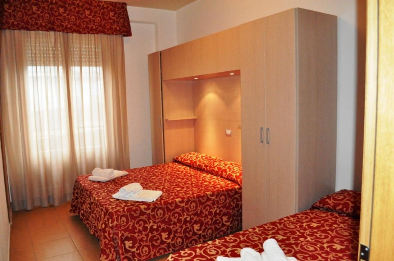 Hotel Mimosa Bellaria-Igea Marina Quarto foto
