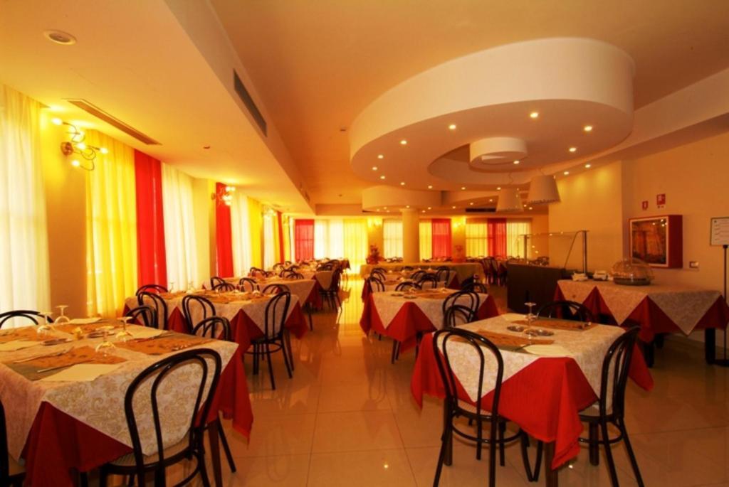 Hotel Mimosa Bellaria-Igea Marina Exterior foto