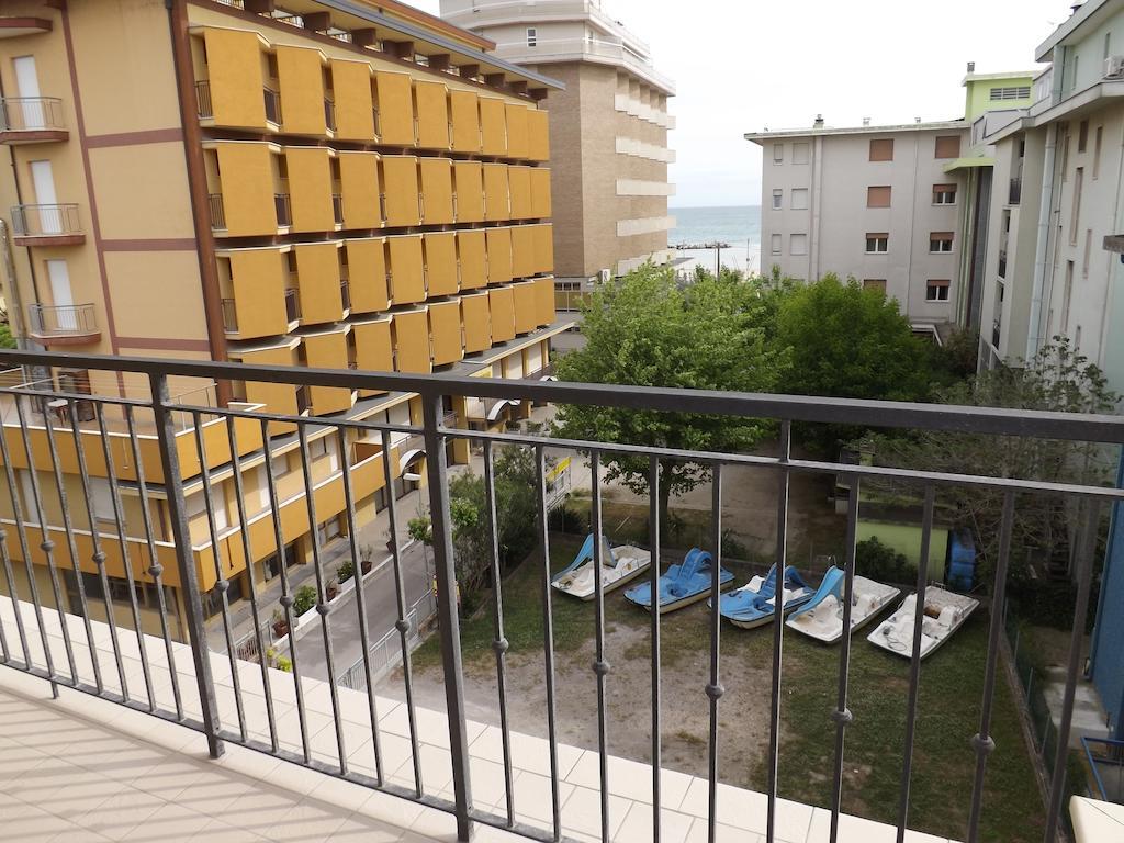 Hotel Mimosa Bellaria-Igea Marina Quarto foto
